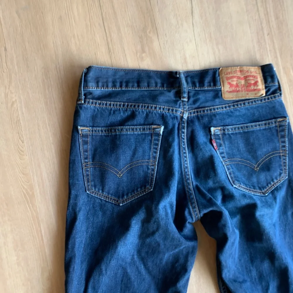 Levis 511 Jeans Men’s 30X32 Blue 511 Slim Fit Denim Med Wash straight leg